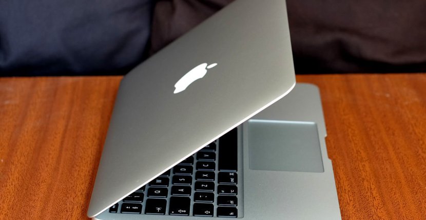 MacBook с 5 дополнительными дисплеями запатентован Apple